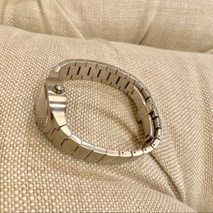 Ladies Ventura Swiss V-Tronic watch